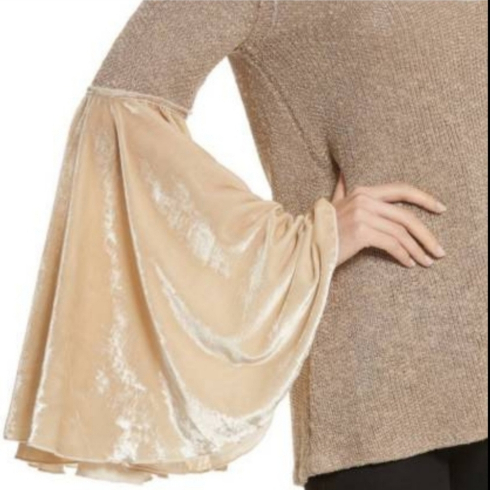 FREE PEOPLE Celestial Velvet Bell Sleeves Sweater Knit Tunic Top Size Small - Picture 8 of 13